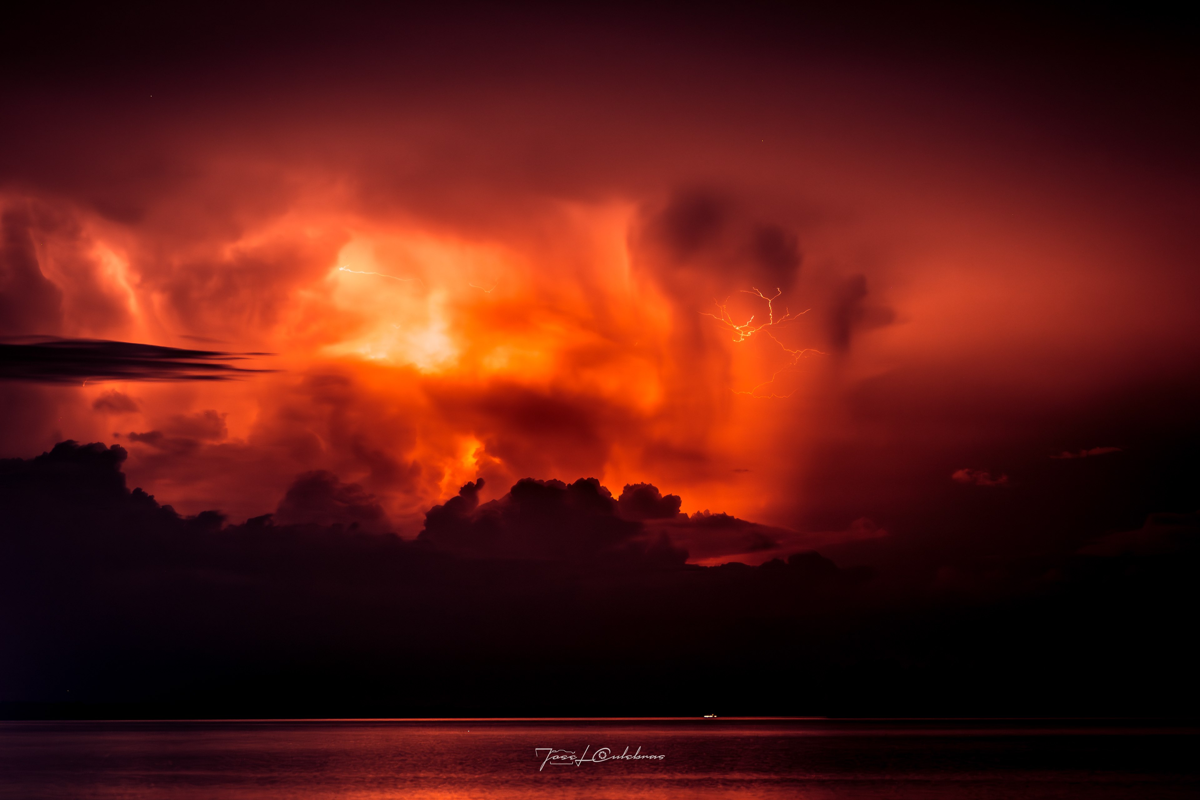 Cuando el Cielo se Incendia