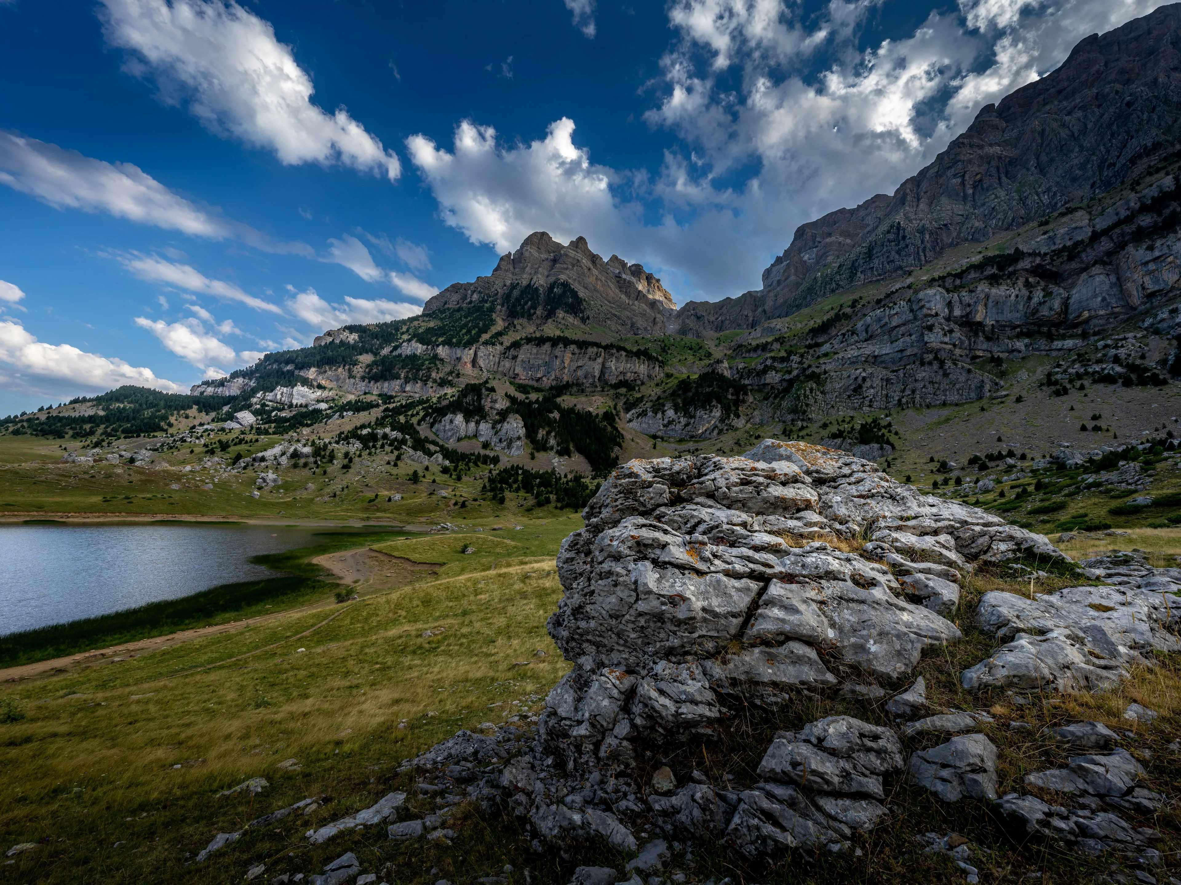 Pirineos
